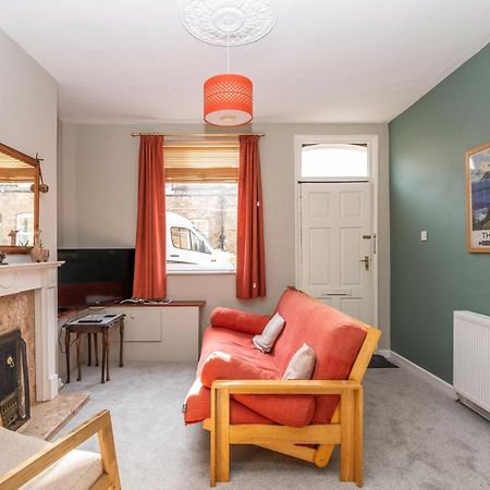 Cosy & Central Victorian House - Pass The Keys Йорк Екстериор снимка
